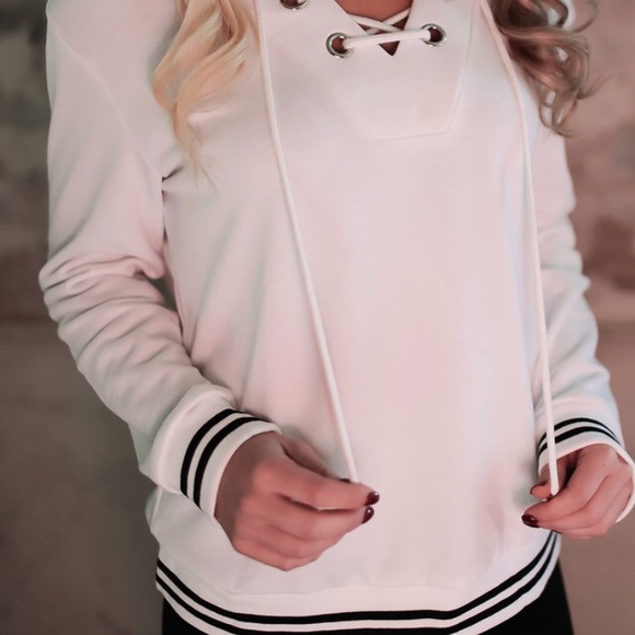 Low stock M-L Adorable preppy sweatshirt - Picture 4 of 7